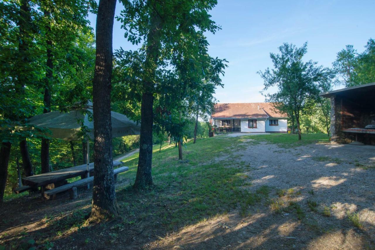 Holiday Home Radocaj Slunj Exteriör bild